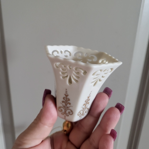 Lenox 1990 Porcelain Pierced Bell Ornament - Picture 4 of 6